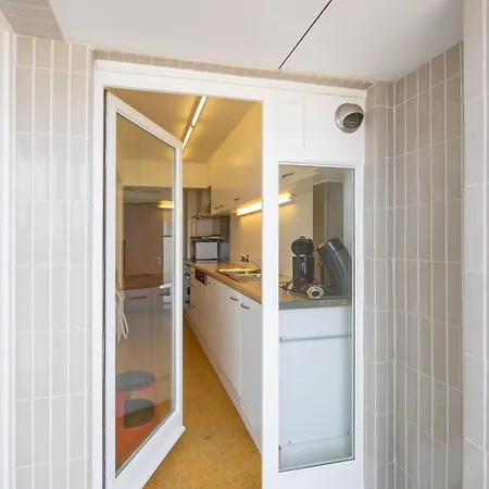 Lecomte - The Shoreline Getaway 182 * Oostende